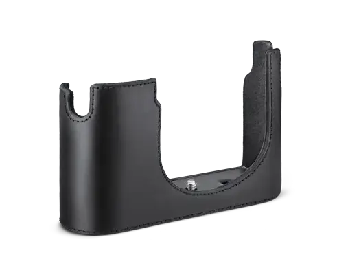 半套 Q3，皮革材质