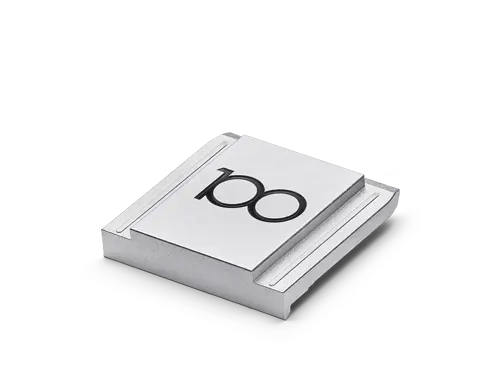 热靴盖，黄铜材质， 镀银镀铬，徕卡百年纪念款 - null