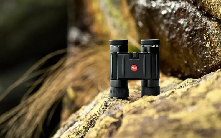 徕卡便携户外光学望远镜 - 小型双筒望远镜的标杆