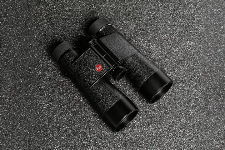 我们对光学性能的严苛追求，有着悠久的品牌传承。