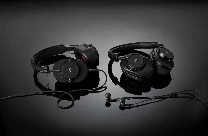 合作设计的三款耳机型号，MW60头戴式无线耳机，MH40有线头戴式耳机和ME05纯铜版耳机